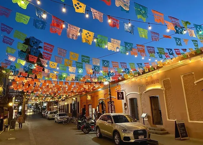 Gorgeous King Exclusive Boutique Cabo *